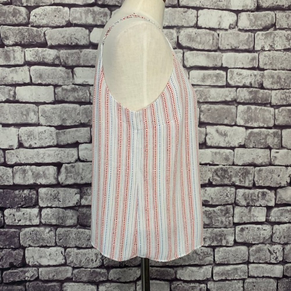 Simply Styled Blouse W/ Front Ruffle Size LP - Picture 8 of 9